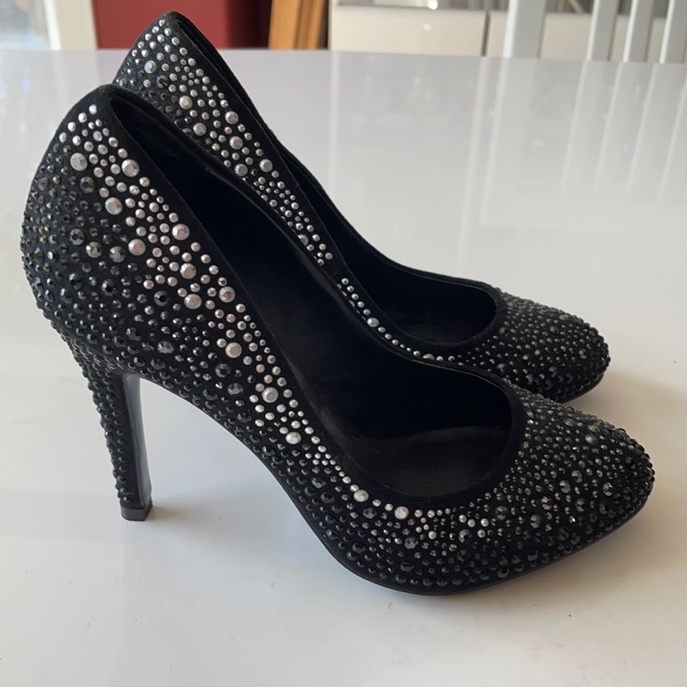 Aldo Size 7 Black bedazzled Heel